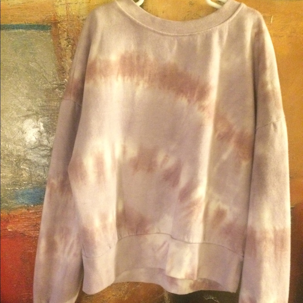 Women’s size S tie die sweatshirt